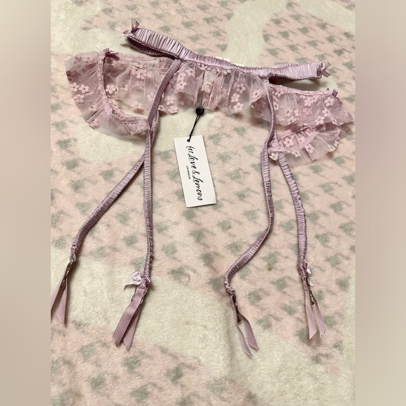 For love & Lemons garter - Picture 3 of 6